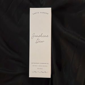 Earth Harbor antioxidant cleansing oil